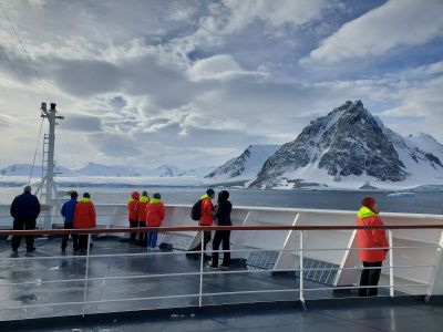 Typical view from the bow - Antarctic Peninsula